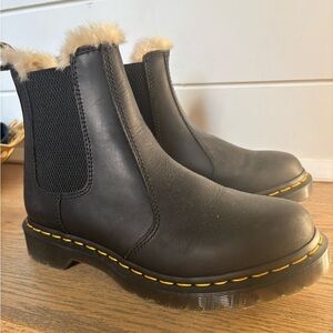 Dr. Martens womens 2976 LeonoreChelsea Boot